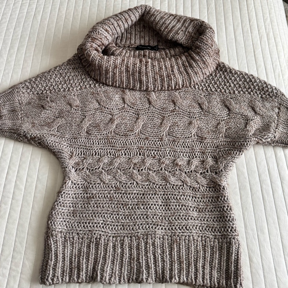 The Limited, Size:M - Cable knit, Cropped, Slouchy fit.